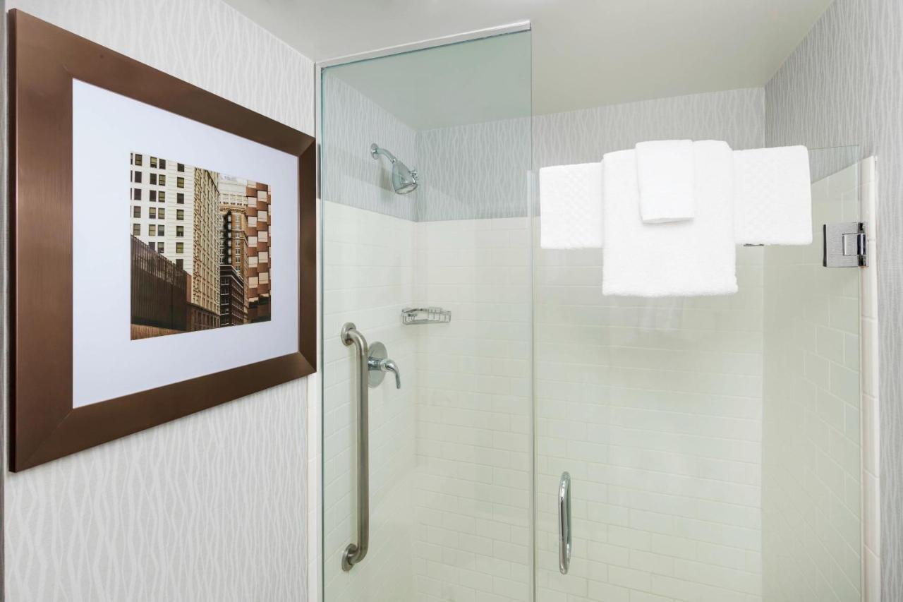 สปริงฮิลล์ สวีท ชิคาโก ดาวน์ทาวน์ ริเวอร์ นอร์ท Hotel ภายนอก รูปภาพ