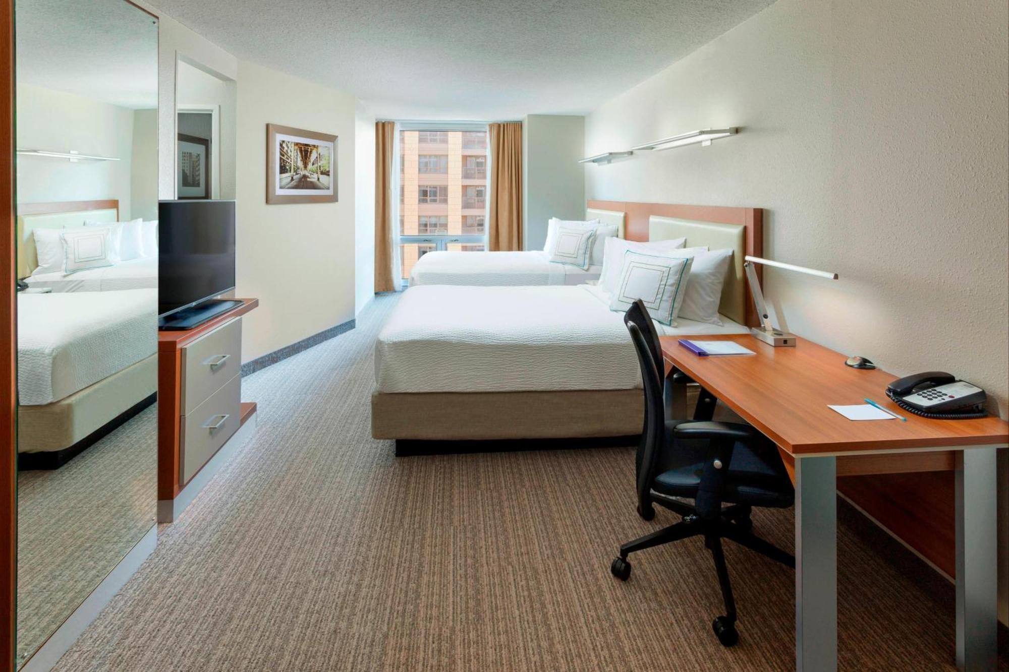 สปริงฮิลล์ สวีท ชิคาโก ดาวน์ทาวน์ ริเวอร์ นอร์ท Hotel ภายนอก รูปภาพ